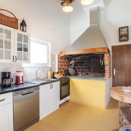 3 Bedroom In Feriehus Srinjine