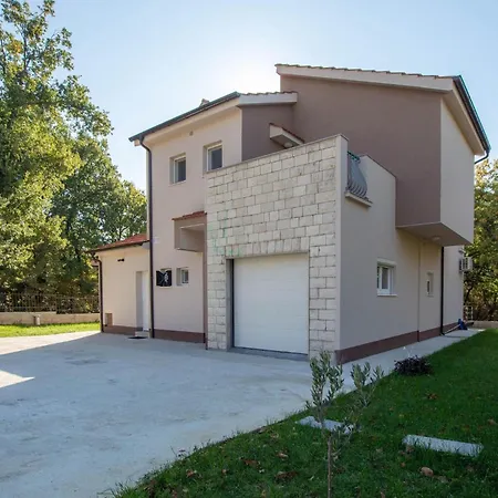 別荘 3 Bedroom In