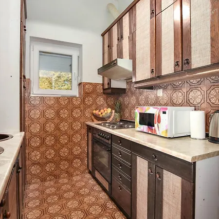 3 Bedroom In * Srinjine